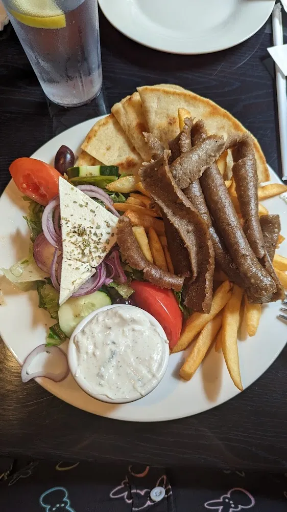 Gyro Plate Regular Fries Side Salad